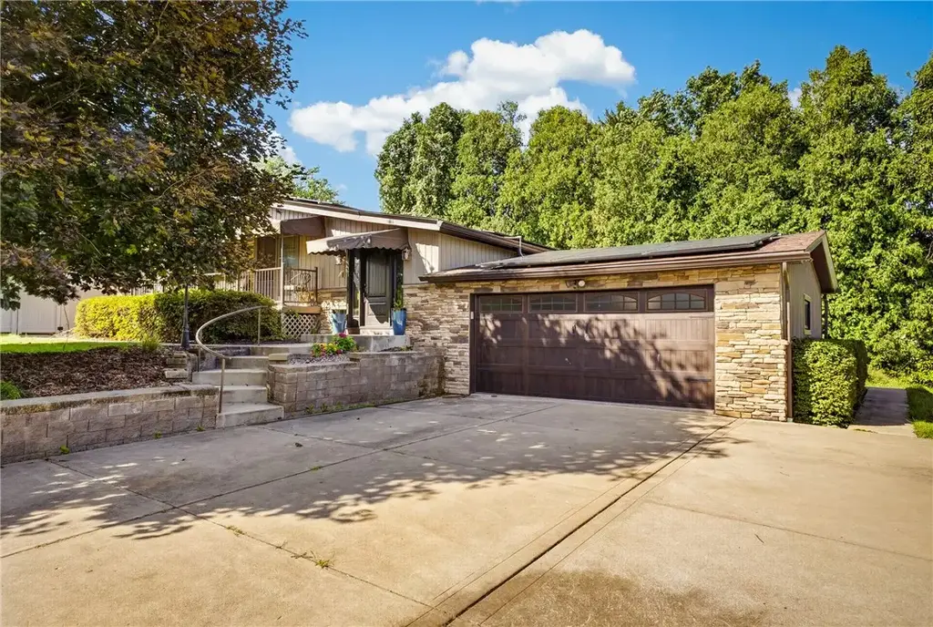 19 Ellen Drive , Robinson