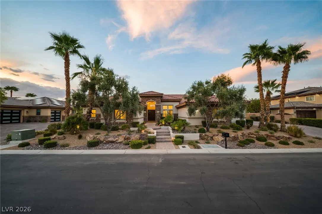 8030 Palm Cove Court, Las Vegas