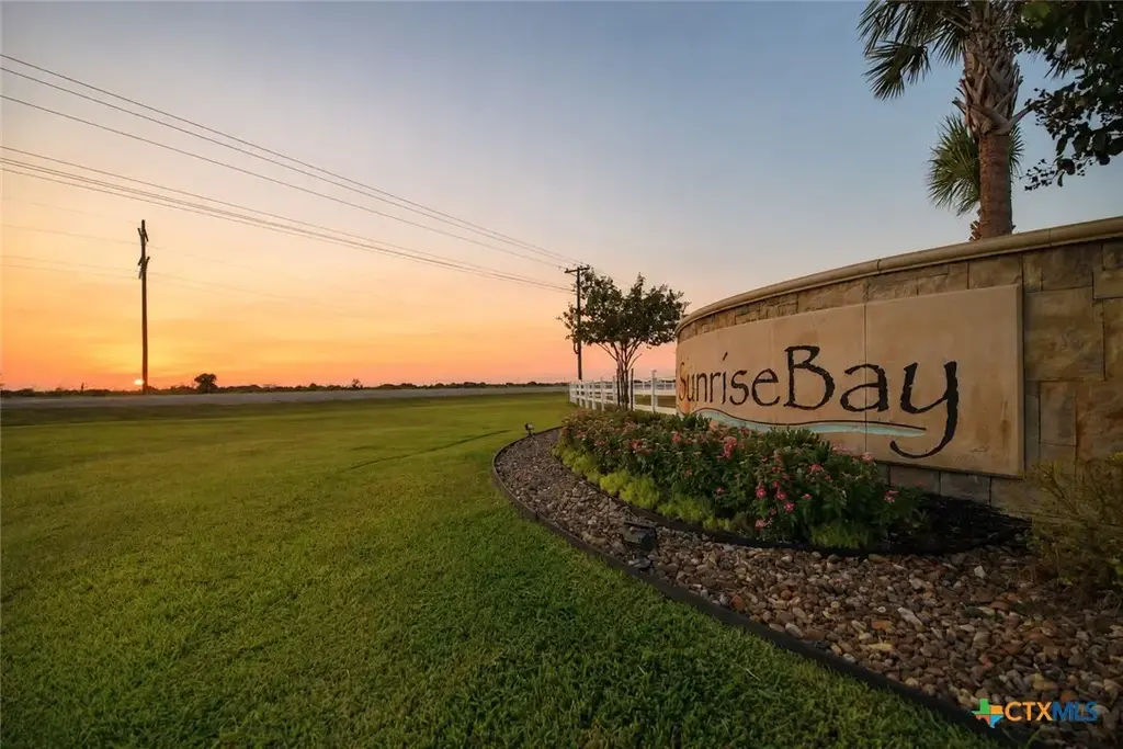 5 Sunrise Bay Drive, Port Lavaca