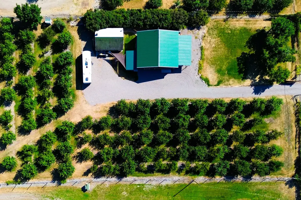 23726 Mt Highway 35, Bigfork