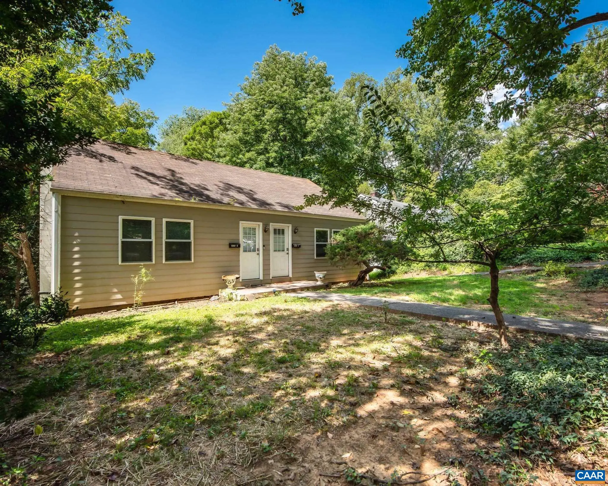 2525 Woodland Dr, Charlottesville