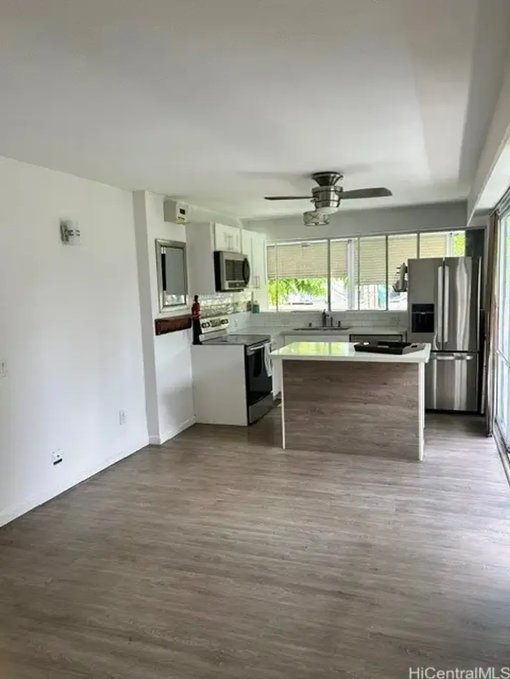 439 Keoniana Street # 201, Honolulu
