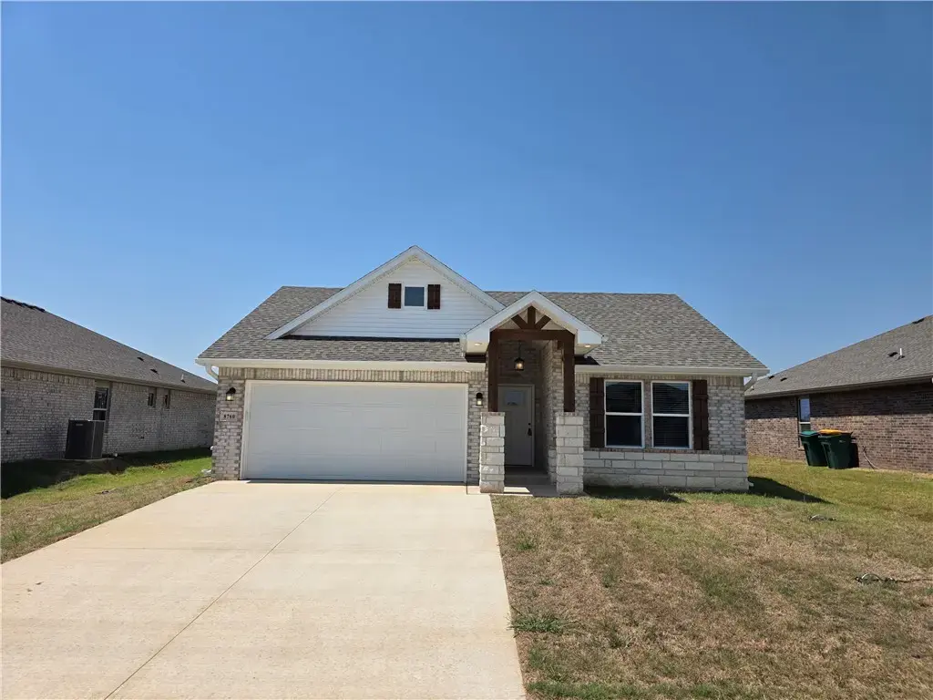 8760 Sunspire Lane, Centerton