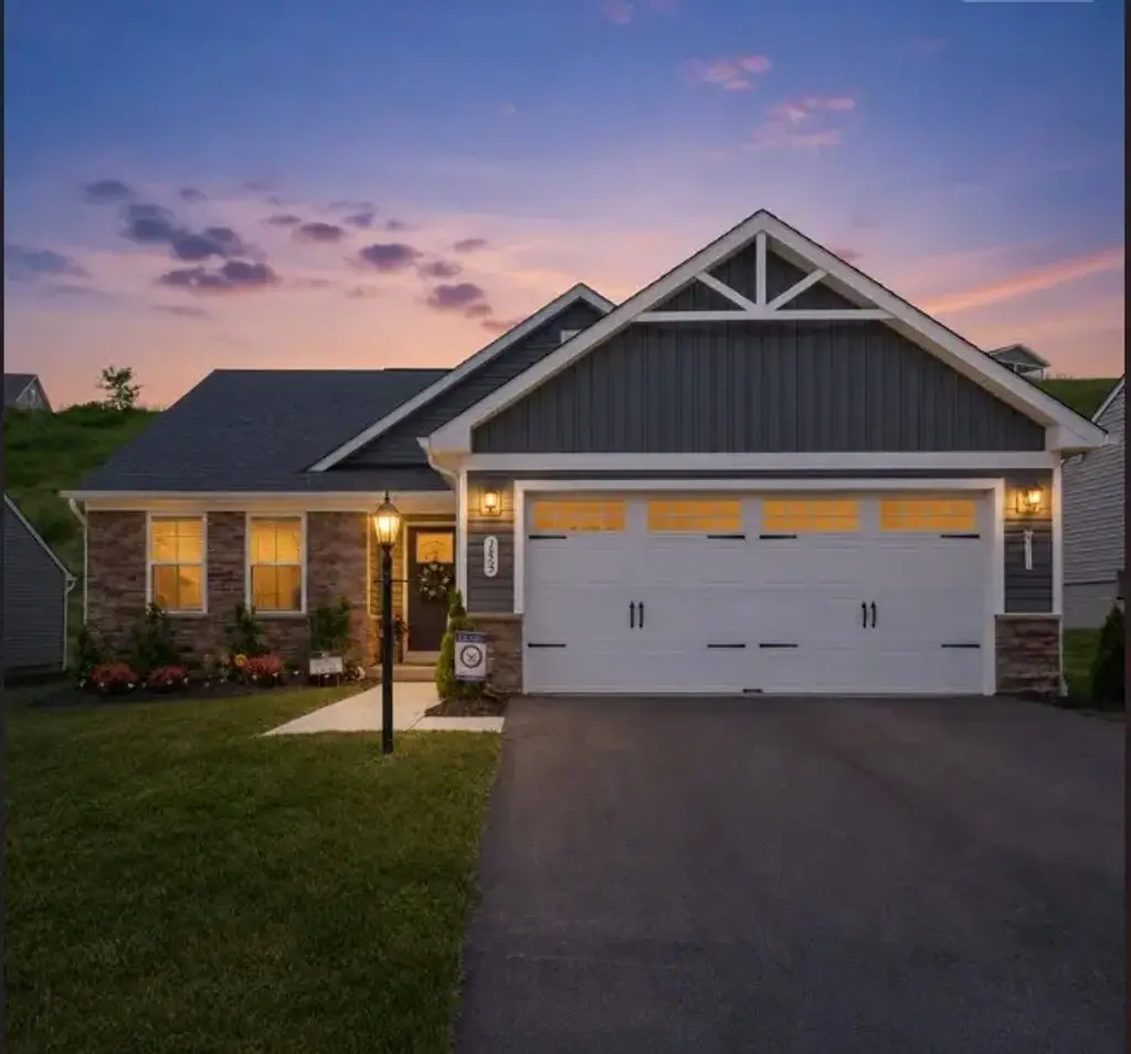 153 Olivia Drive , Center