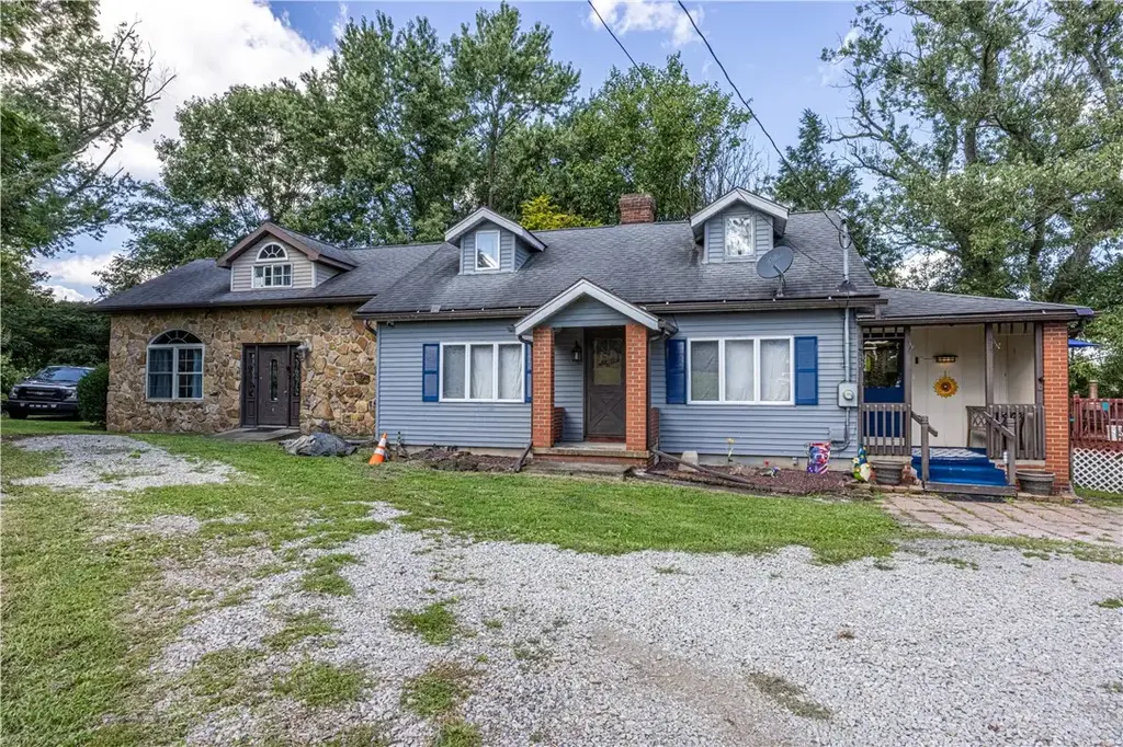 111 Dry Knob Road , Georges