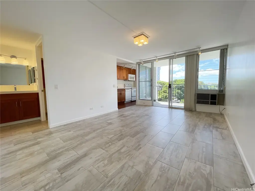 1541 Dominis Street # 802, Honolulu