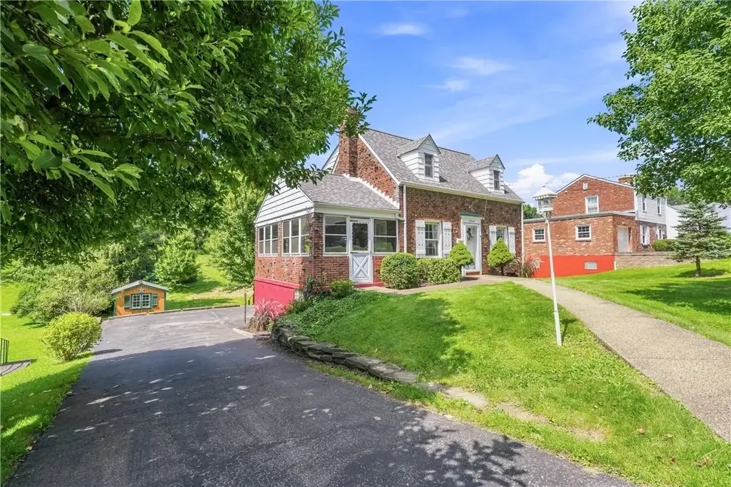 3344 South Park Road , Bethel Park