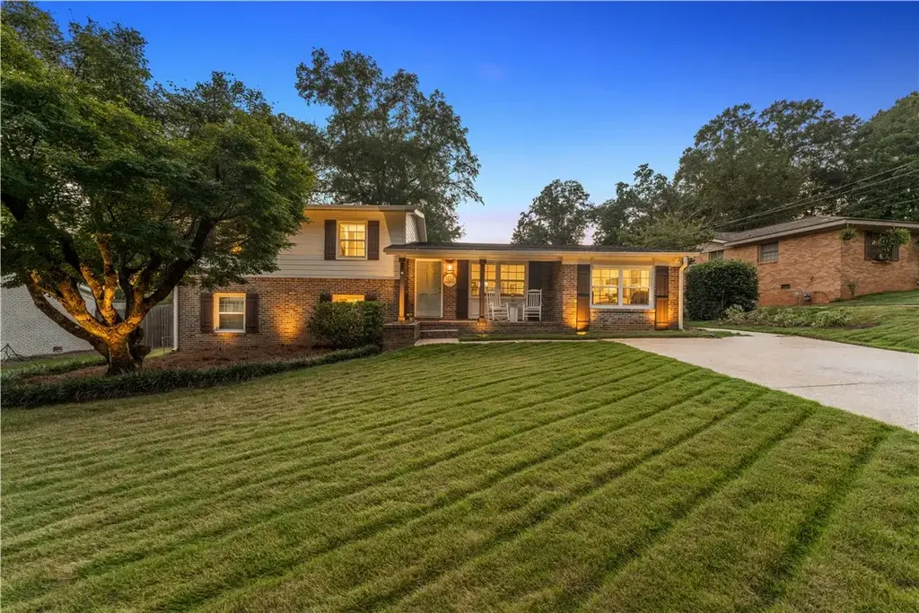 107 N Ryan St, Auburn