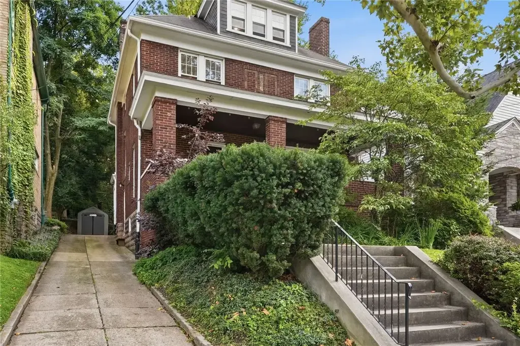 5444 Bartlett Street , Squirrel Hill