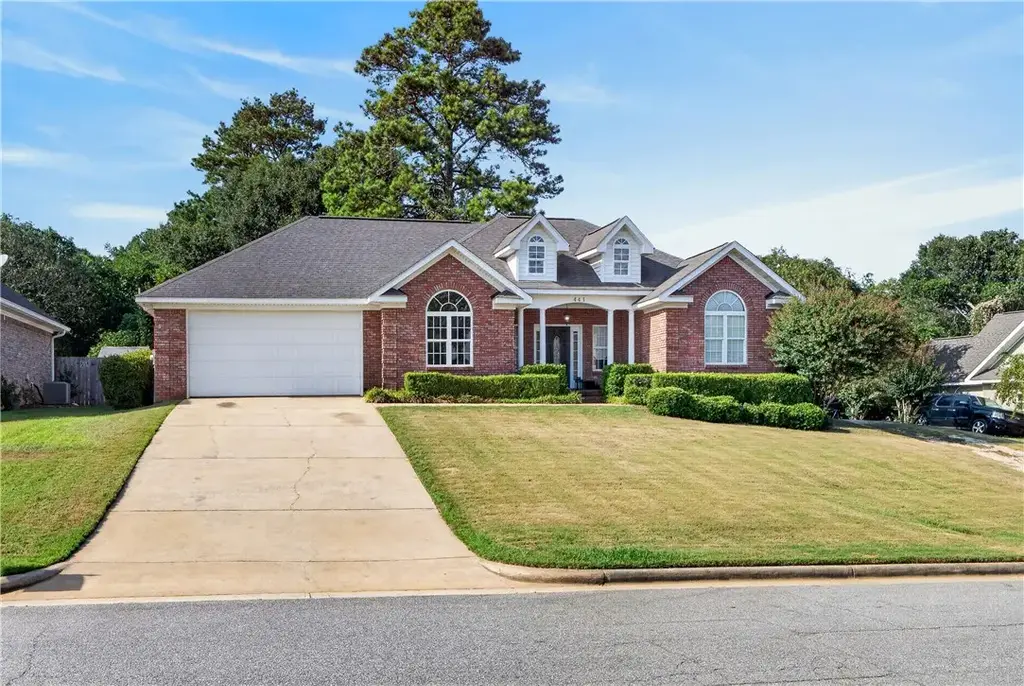 441 Stanfield Dr, Auburn