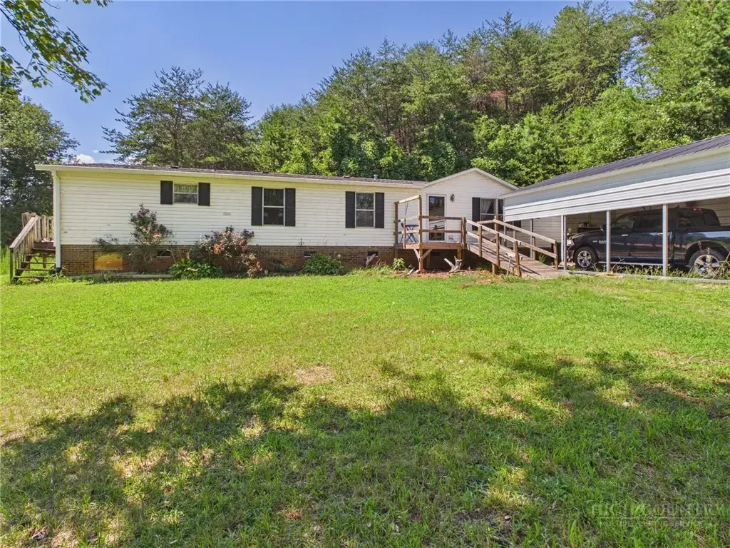 51 Fred Jolly Lane, Taylorsville