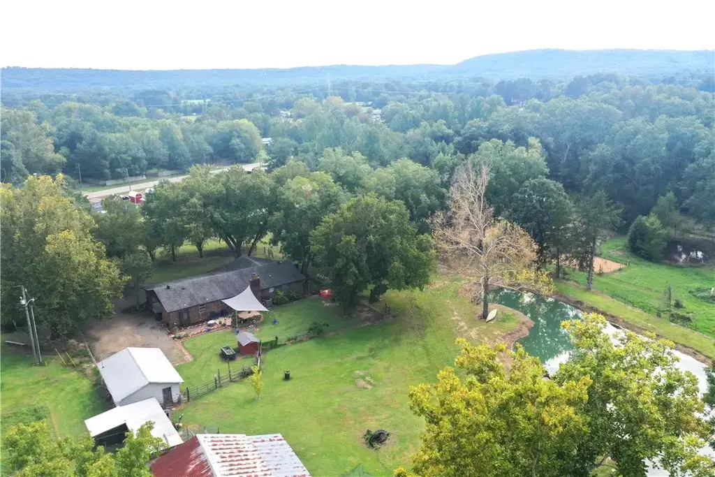 7437 Sr 124, Russellville