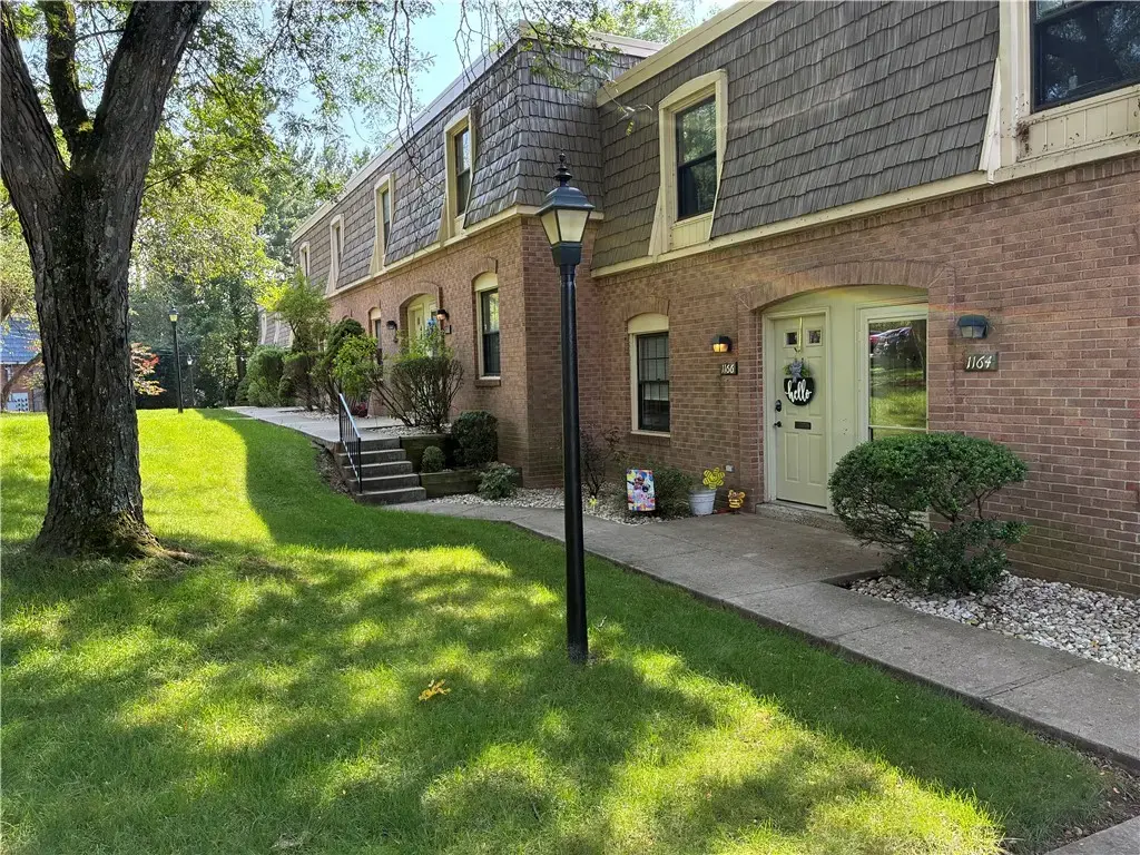 1164 Pennsbury Boulevard , Pennsbury