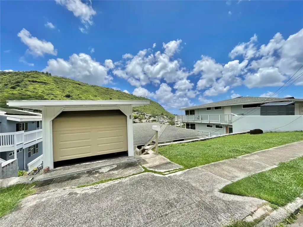 777 Ahuwale Street, Honolulu