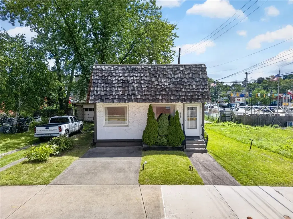 1155 Broadway Avenue , East McKeesport