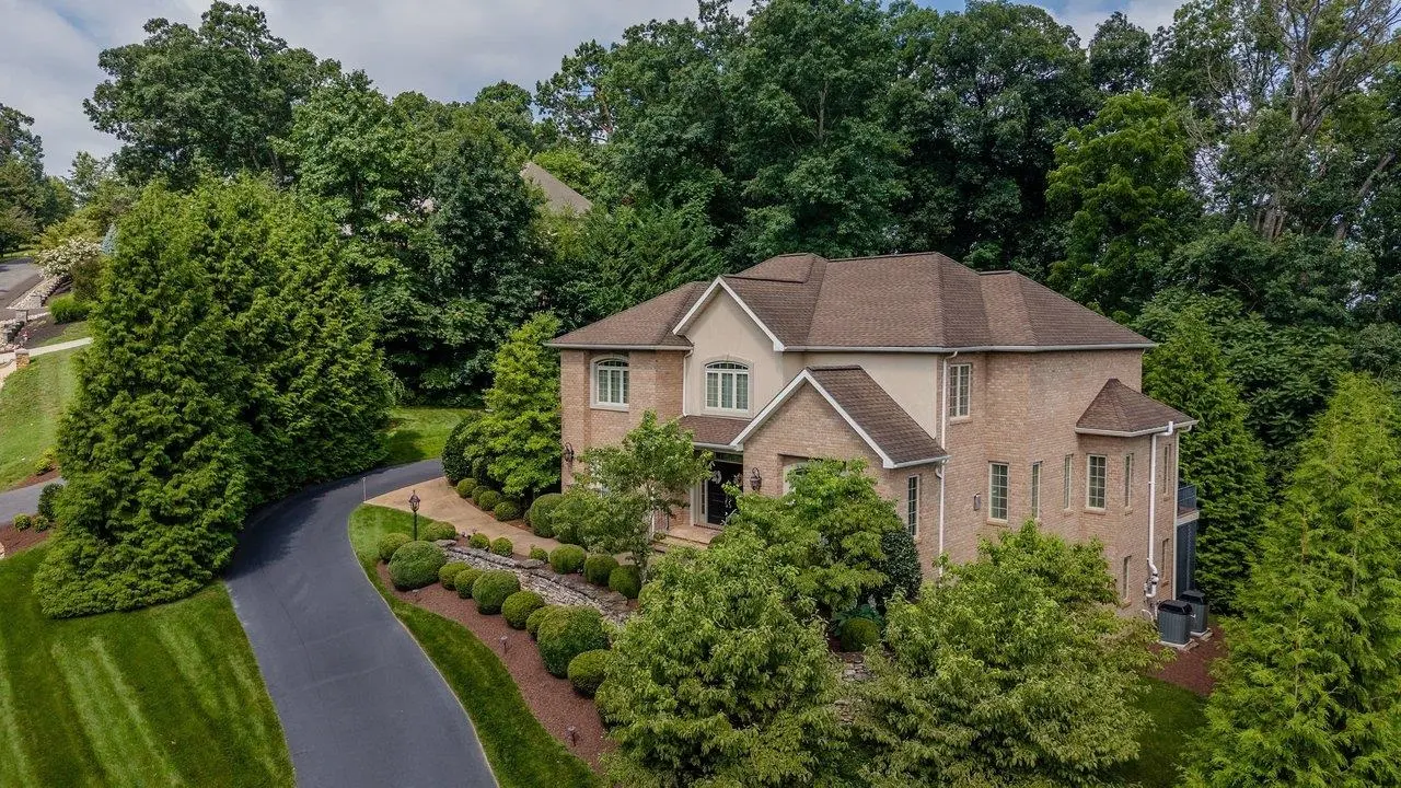 144 Steeplechase Dr, Penn Laird