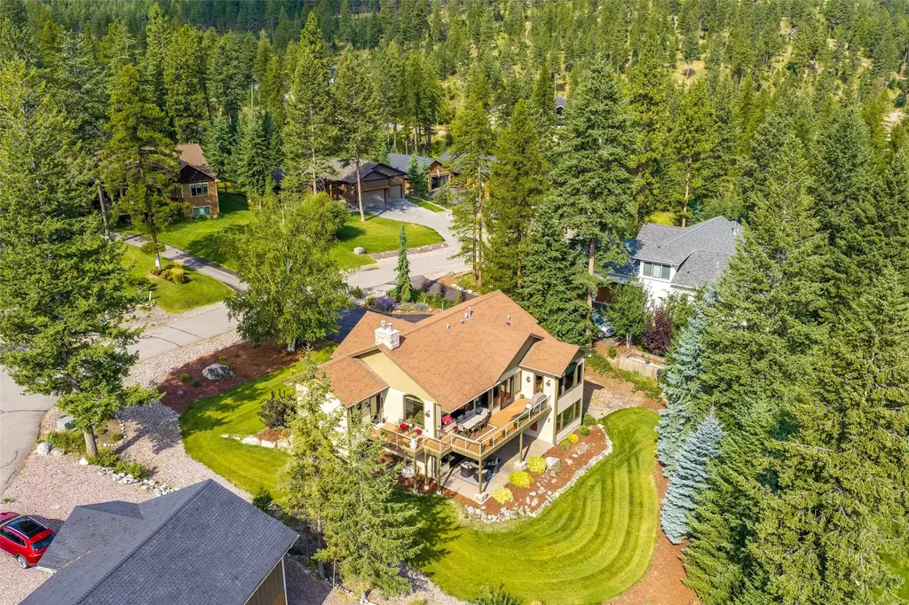 63 Shelter Cove, Lakeside