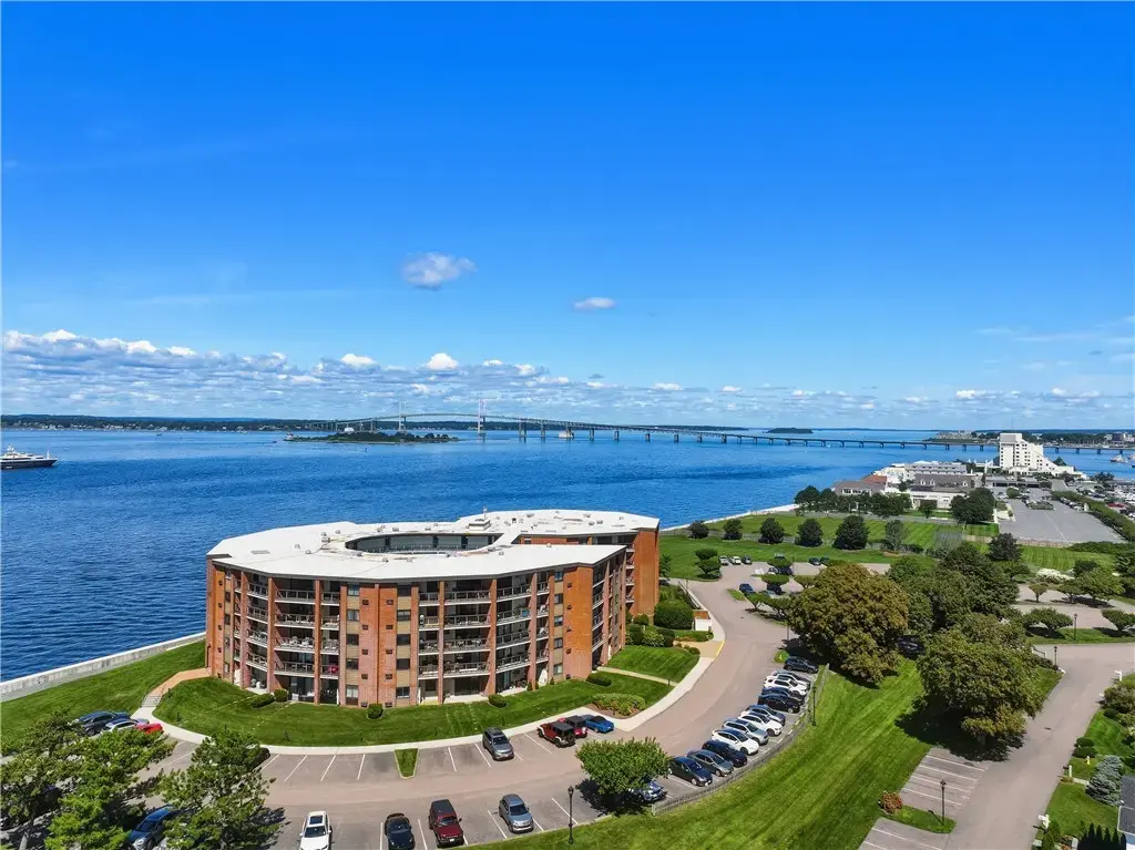1314 Capella South # 1314, Newport
