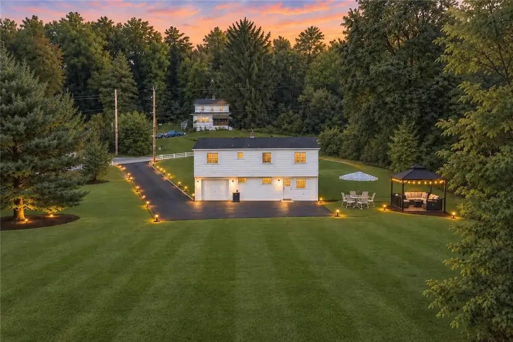 7729 Tyler Road , Verona