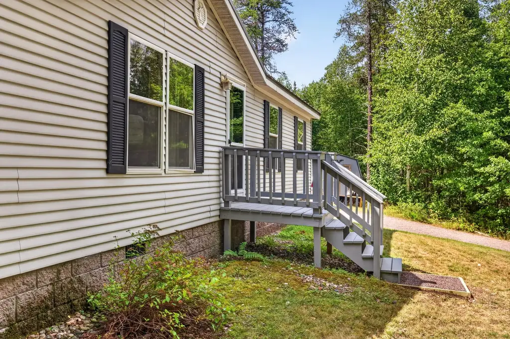 4577 Maxwell Ct, Rhinelander