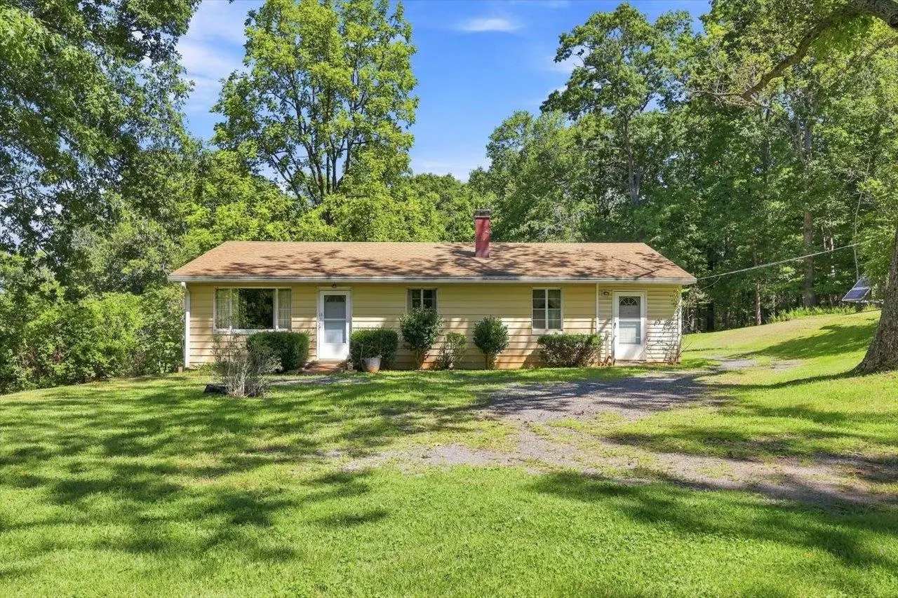 2179 Greenfield Rd, Afton