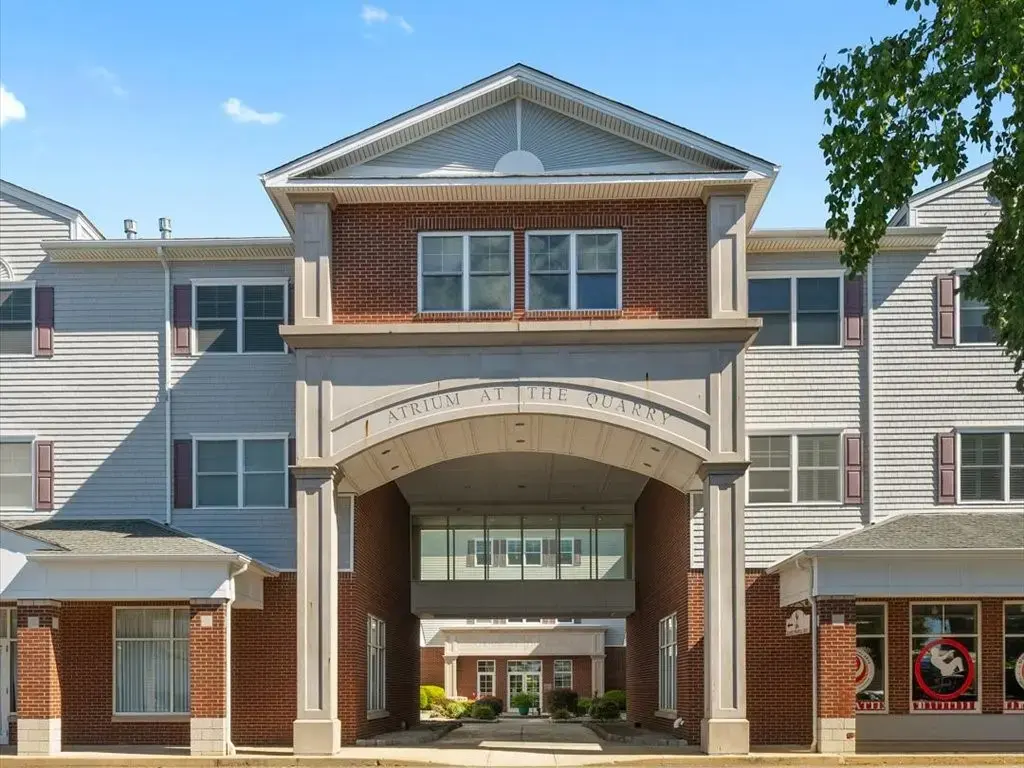114 Granite St # 317, Westerly