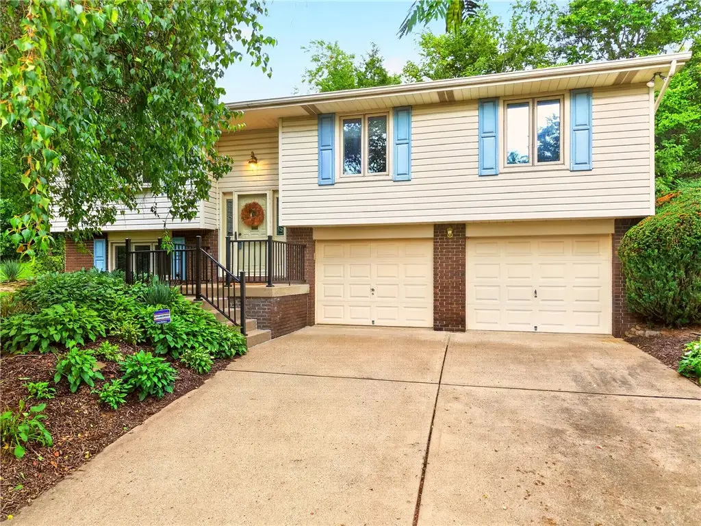 224 Bowman Road , South Fayette