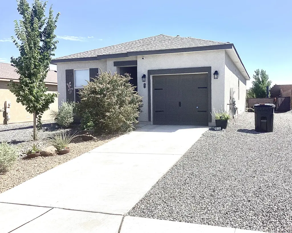57 Tome Vista Drive, Los Lunas