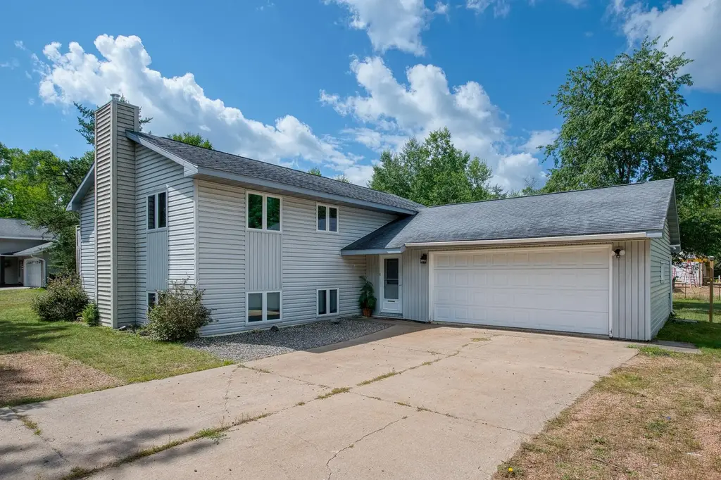 2681 Pine Pl, Sayner