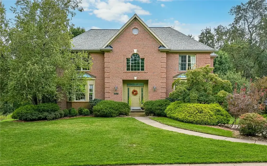 3166 Canterbury Drive , Hampton