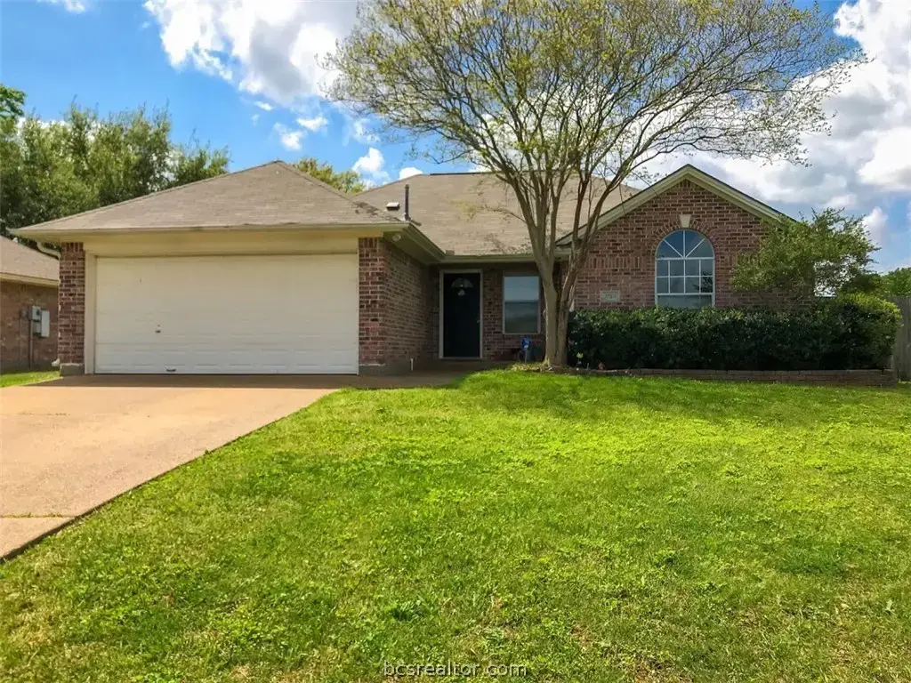 3728 Chantal, College Station