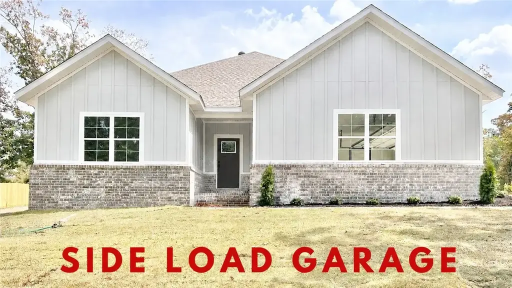 155 Kinross Drive, Bella Vista