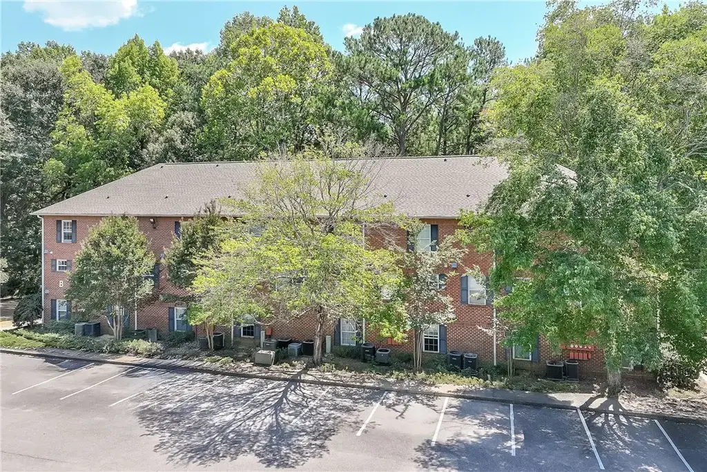 148 E University Dr B206, Auburn