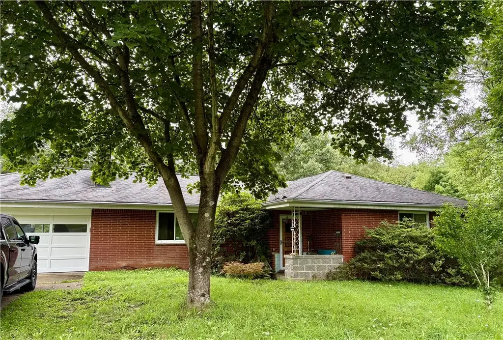 3228 Brodhead Road , Center