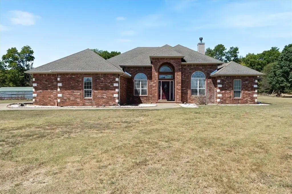 14143 N Wedington Blacktop  (county 33) Road, Lincoln