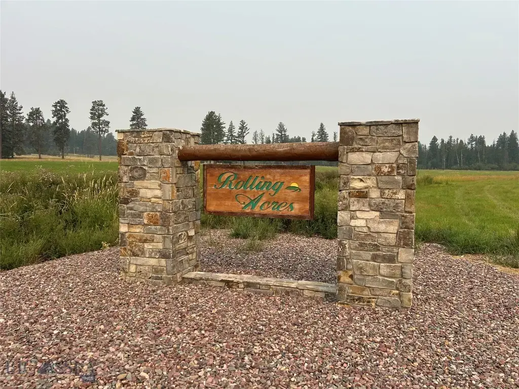 255 Patriots Lane, Columbia Falls