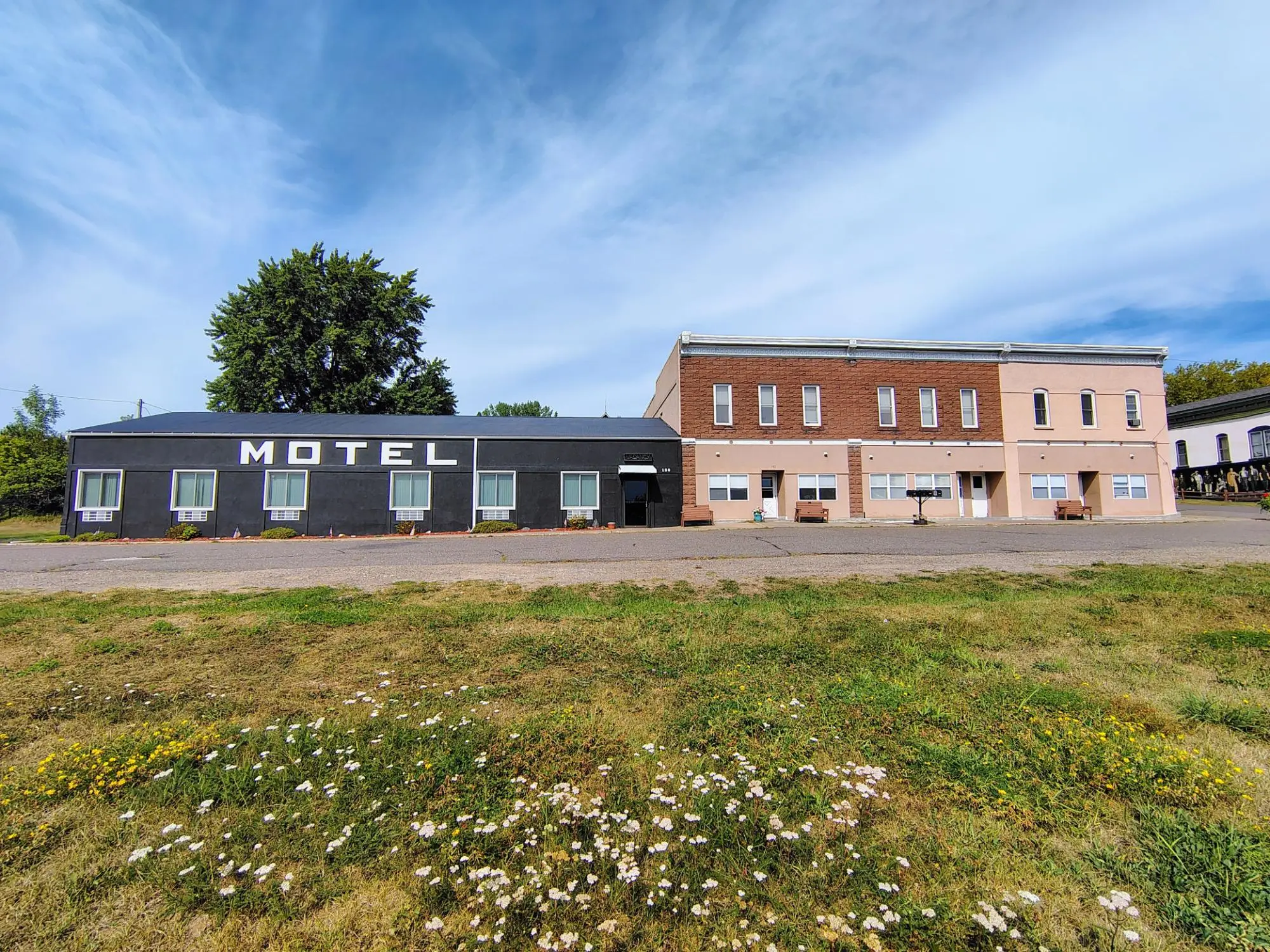 130 1st St W, Glidden