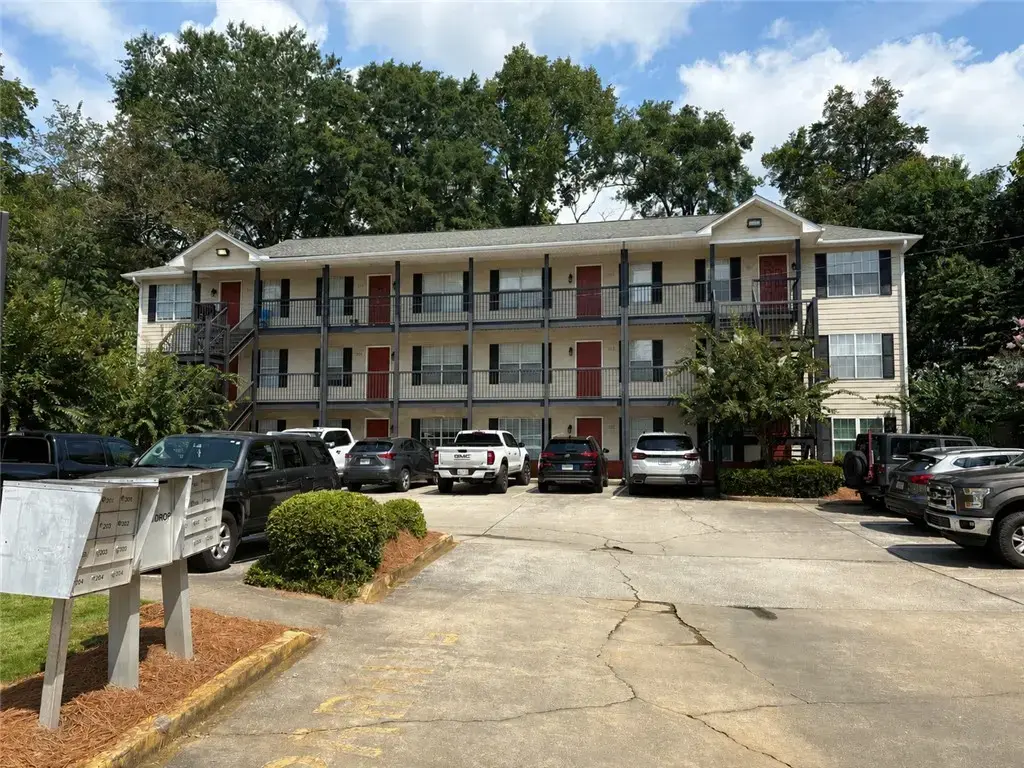 544 W Glenn Ave 203, Auburn