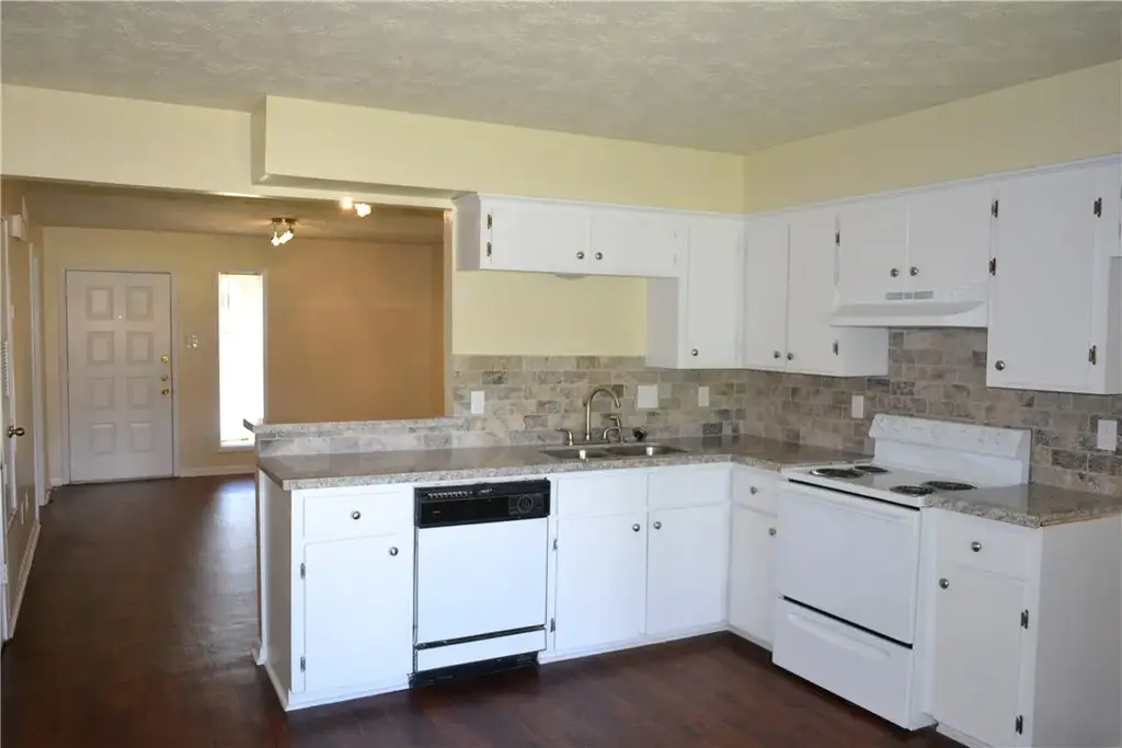 712 Wellesley Court B, College Station