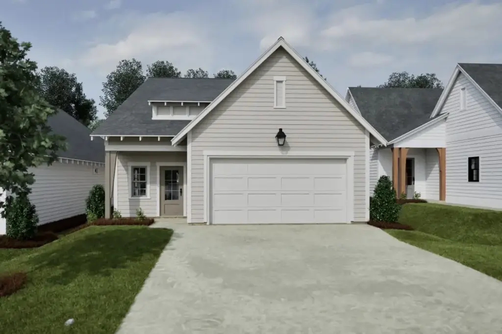 768 Hunters Way, Opelika