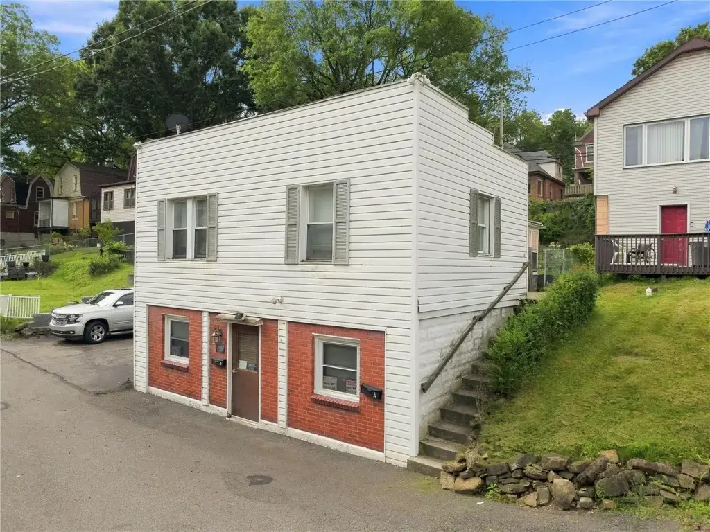 213 Rockwood Avenue , Forest Hills Boro
