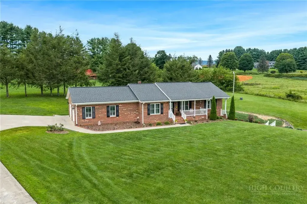 342 Willow Creek Drive, Jefferson