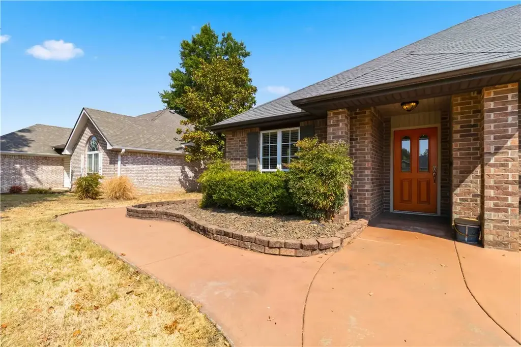 3603 W Hemlock Street, Rogers