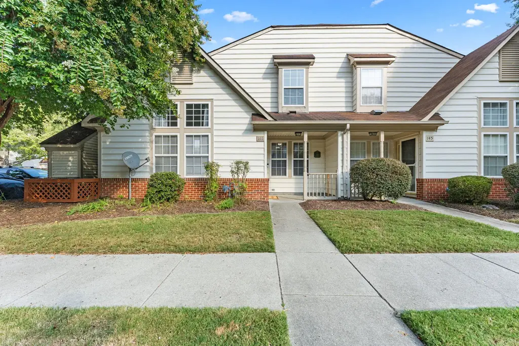 141 Post Oak Road, Yorktown