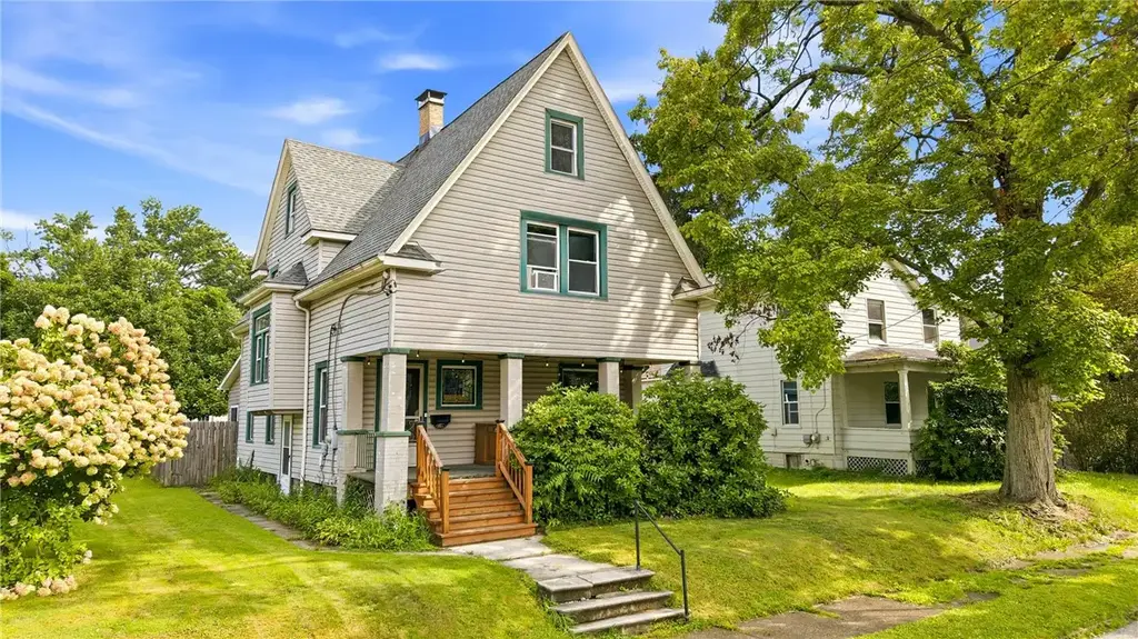 811 Alcoma Street , Sharon