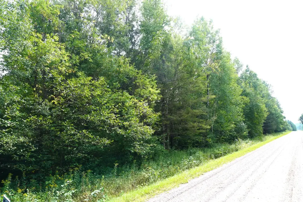 S-20 Ac Rangeline Rd, Deerbrook