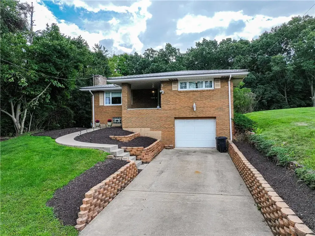 1933 Broadview Place , Hopewell