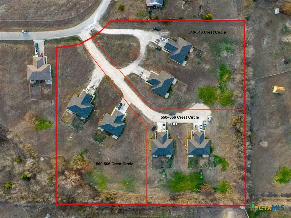 560-566 Crest Circle Drive, San Marcos