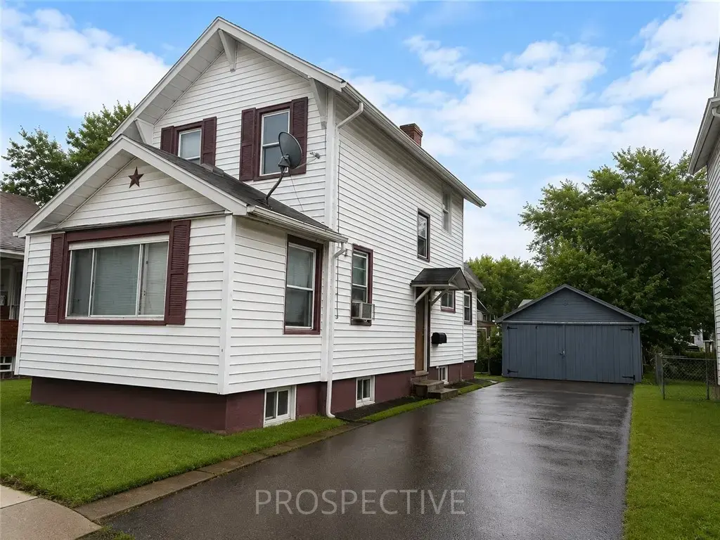 30 Collins Avenue , Uniontown