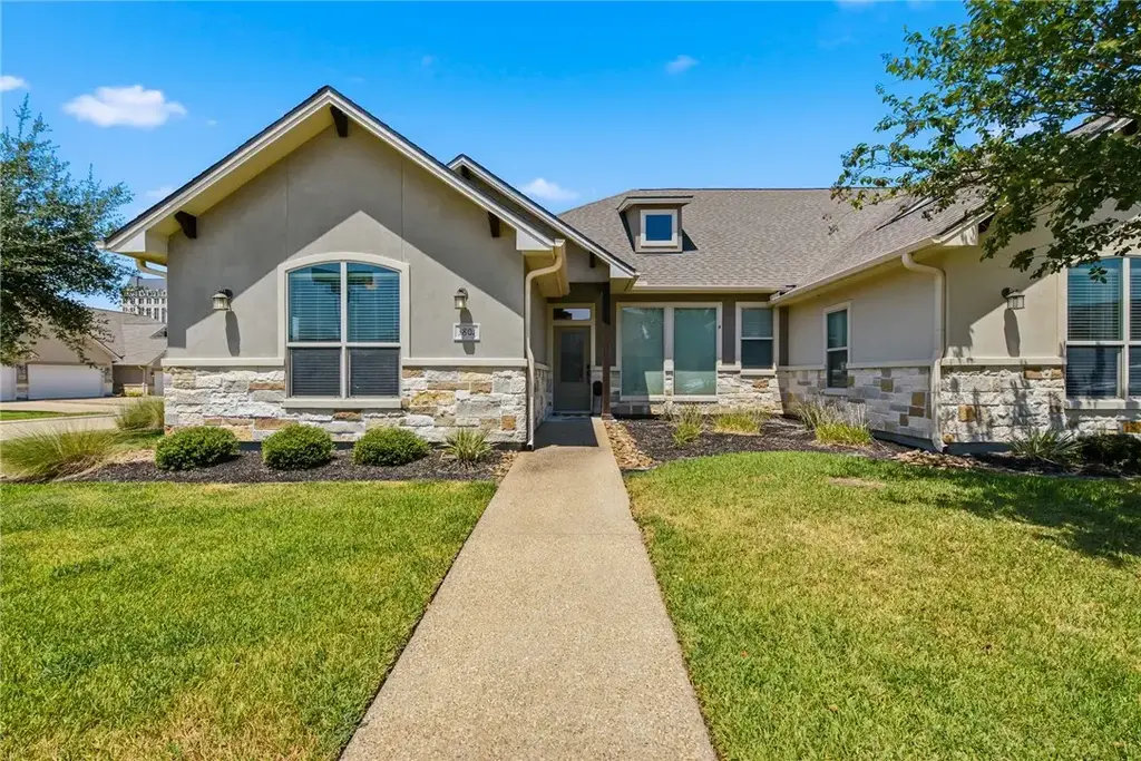 3801 Estes Park, College Station